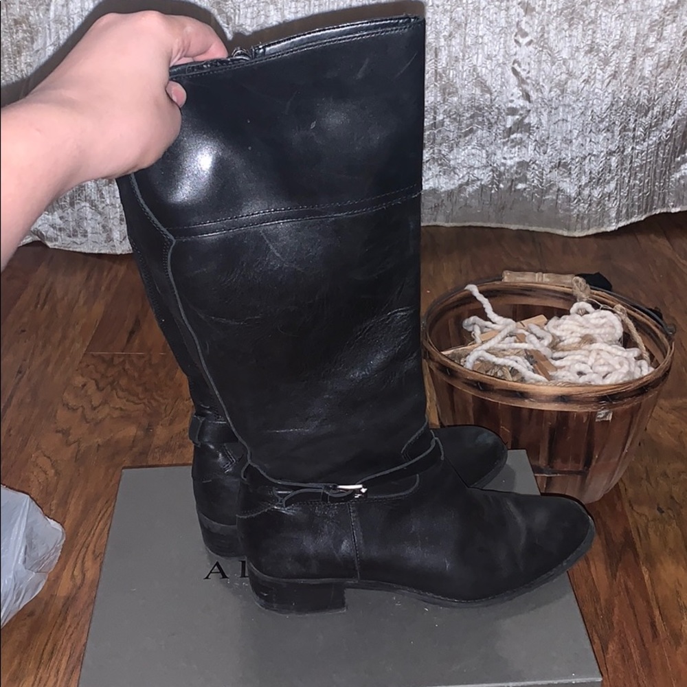 Riding boots